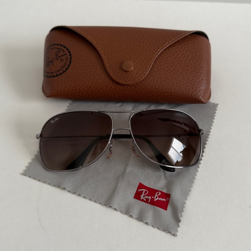 Ray-Ban Aviator Sunglasses